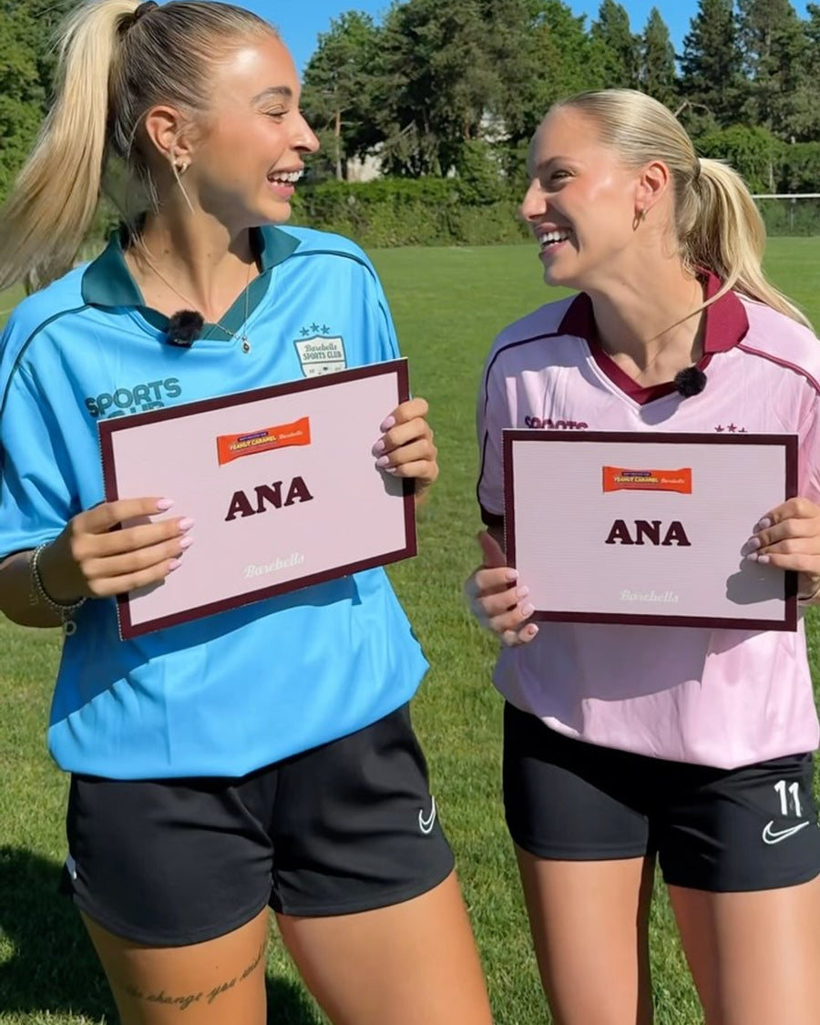 Wer würde eher mit @anamxrkovic & @elenirittmann - hast du das alles über die beiden gewusst? 👀✨🤭👇

#barebells #barebellsswitzerland #proteinriegel #footballseason #fußball